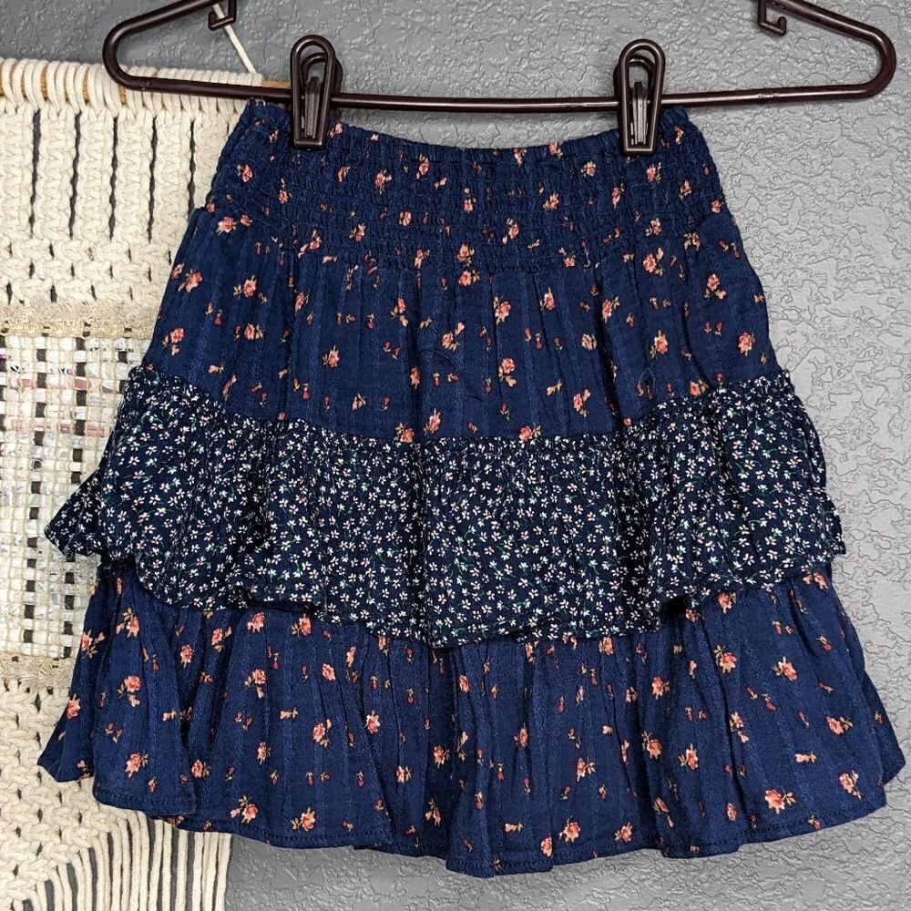 New American Eagle XS Floral Mini Skirt